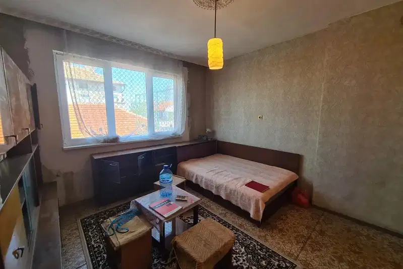 3-bedroom apartment in Haskovo, Voevodski