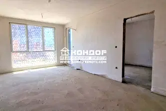 Тристаен апартамент в Пловдив, Въстанически