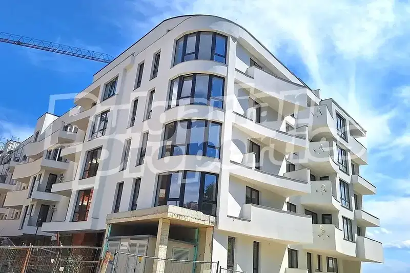 3-bedroom apartment in Varna, Vyzrajdane 1