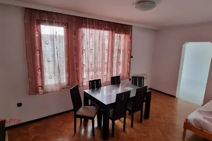 3-bedroom apartment in Burgas, Vyzrajdane