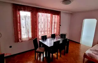 Тристаен апартамент в Бургас, Възраждане
