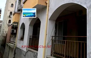 Тристаен апартамент в Бургас, Възраждане