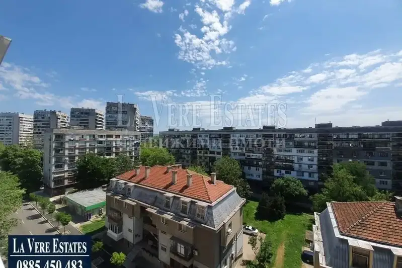 Тристаен апартамент в Русе, Възраждане
