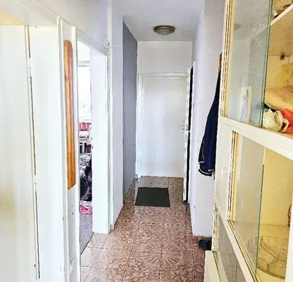 Снимка 4 — Тристаен апартамент в Русе, Възраждане