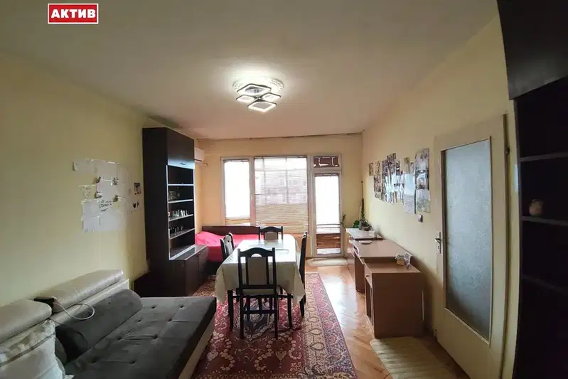 3-bedroom apartment in Tyrgovishte, Zapad 1