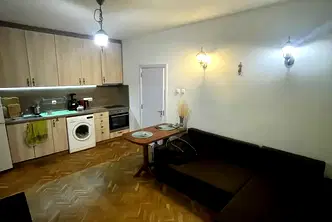 Просторен 3-стаен апартамент с паркинг в Западен, Пловдив