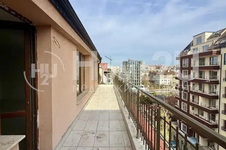 3-bedroom apartment in Sofiya, Zona B-19