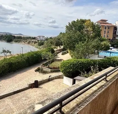 Photo 2 — 3-bedroom apartment in Oblast Burgas, Aheloi