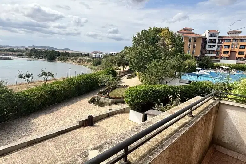 3-bedroom apartment in Oblast Burgas, Aheloi