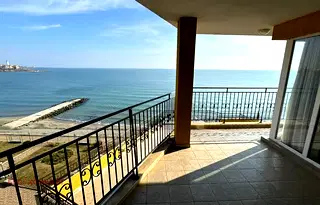 Тристаен апартамент в Бургас, Ахелой