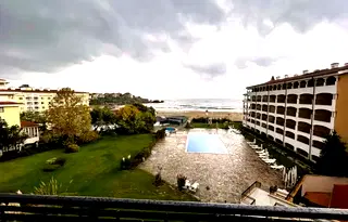 Тристаен апартамент в Бургас, Царево