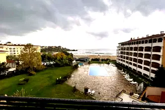 Тристаен апартамент в Бургас, Царево