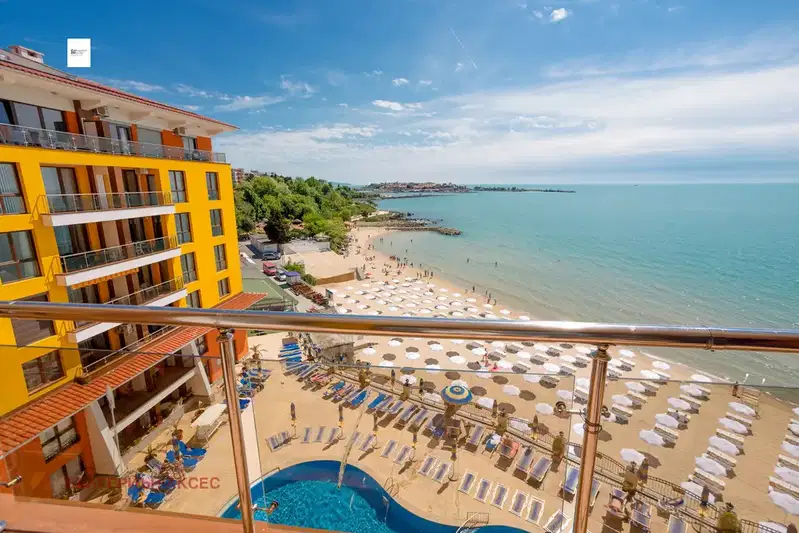3-bedroom apartment in Oblast Burgas, Nesebyr