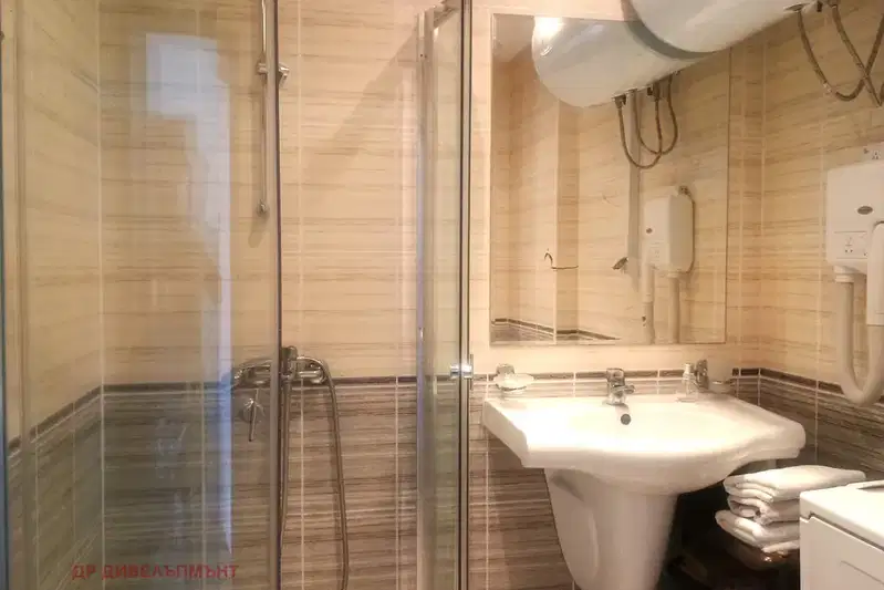 3-bedroom apartment in Burgas, Nesebyr