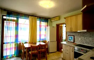 Тристаен апартамент в Бургас, Поморие