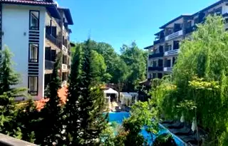Тристаен апартамент в Бургас, Приморско