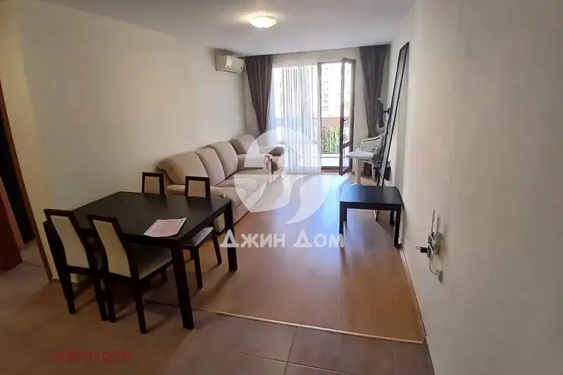 Тристаен апартамент в Бургас, Свети Влас