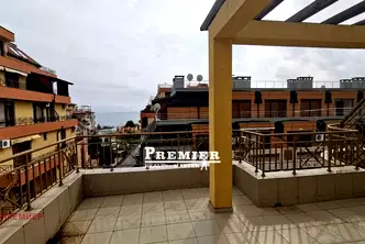 Тристаен апартамент в Бургас, Свети Влас