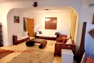 Тристаен апартамент в Бургас, Свети Влас