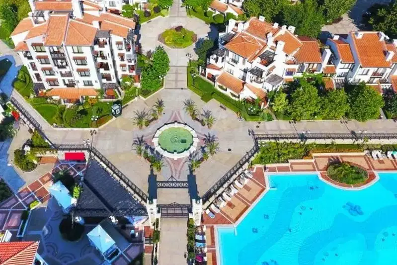 Тристаен апартамент в Бургас, с. Лозенец
