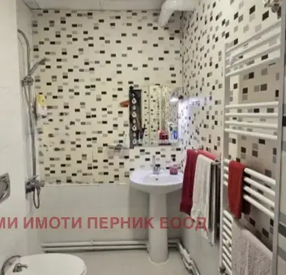 Снимка 3 — Тристаен апартамент в Перник, Радомир