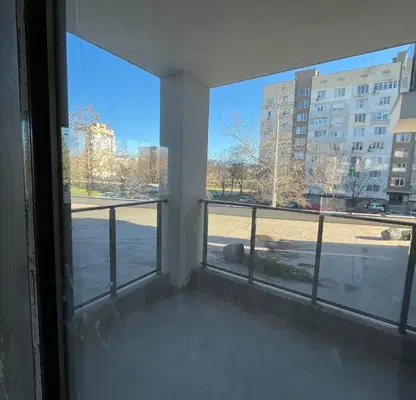 Снимка 5 — Тристаен апартамент в кв. Васил Левски, Казанлък с две тераси