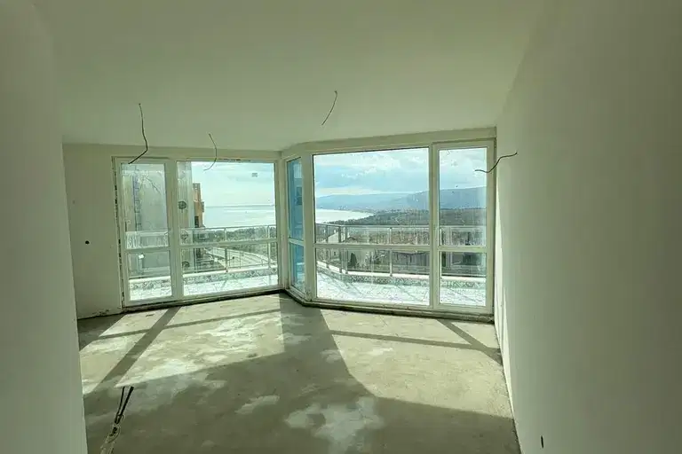 3-bedroom apartment in Oblast Varna, Byala