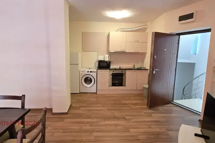 Тристаен апартамент във Варна, с. Близнаци