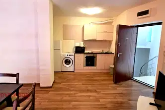 Тристаен апартамент във Варна, с. Близнаци