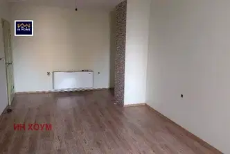 Тристаен апартамент във Враца, Мездра