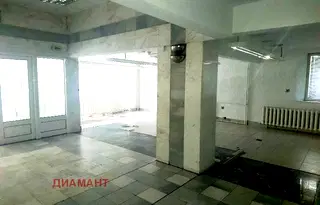 Магазин в Русе, Център