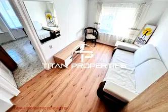 Тристаен апартамент с три изложения в Центъра на Бургас