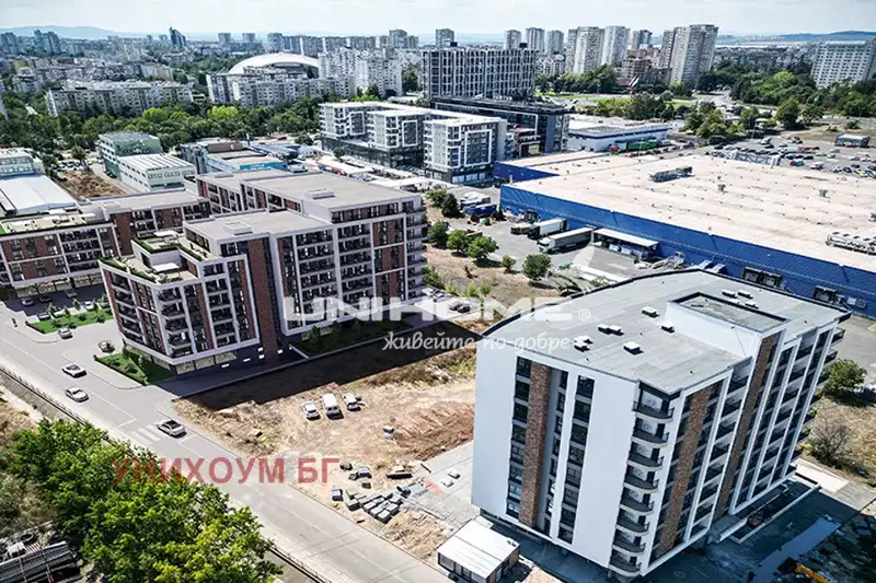 3-bedroom apartment in Burgas, Izgrev
