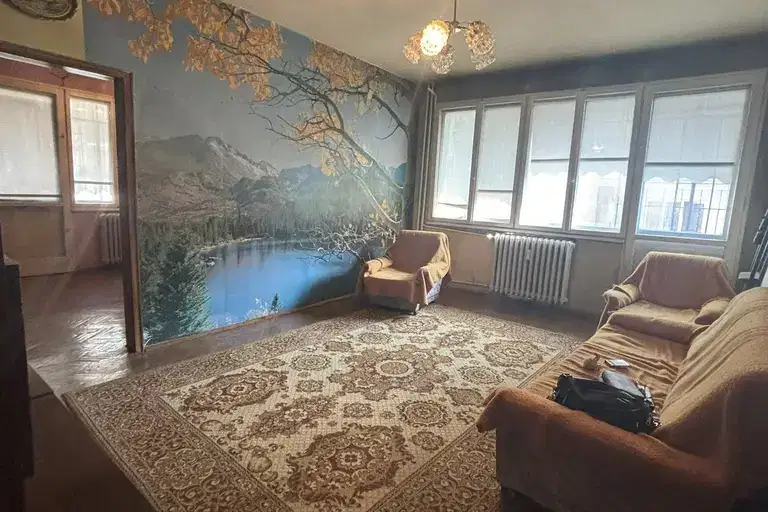3-bedroom apartment in Pernik, Centyr