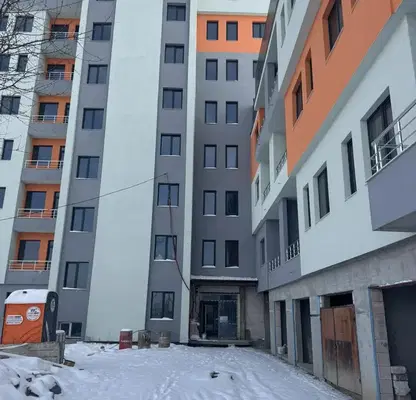 Снимка 2 — Двустаен апартамент в Плевен, Широк център