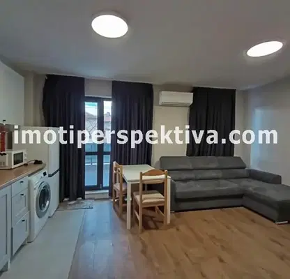 Снимка 3 — Двустаен апартамент с тераса в Кючук Париж, Пловдив