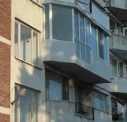 Снимка 2 — Двустаен апартамент в Бургас, Приморско