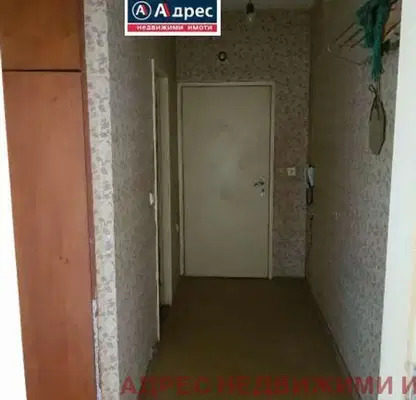 Снимка 2 — Двустаен апартамент в Шумен, 5-ти полк