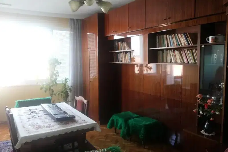 Многостаен апартамент в Шумен, Център