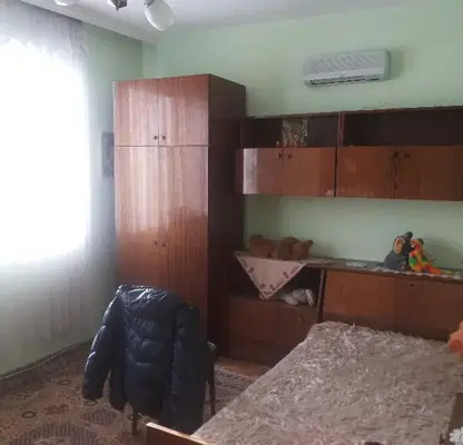Снимка 2 — Многостаен апартамент в Шумен, Център