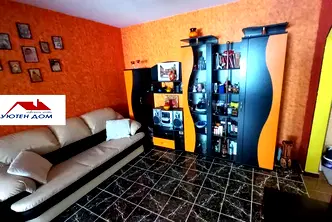 Тристаен апартамент в Шумен, Тракия