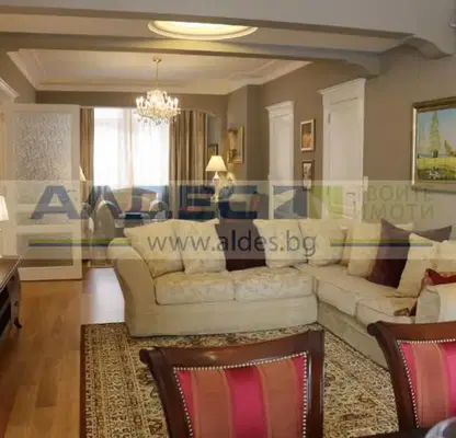 Photo 5 — Luxury 3-room apartment with balcony in Center, Vitosha Blvd