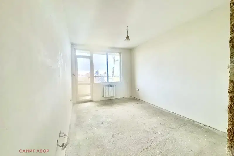 3-bedroom apartment in Sofiya, Mladost 3