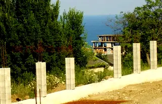 Парцел във Варна, Бяла