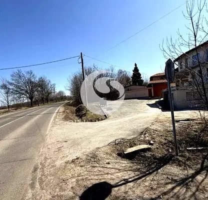 Photo 2 — Plot in Malo Buchino