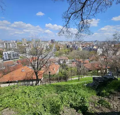 Photo 2 — Plot in Старият