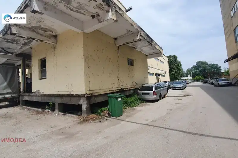 Industrial Building in Oblast Veliko Tyrnovo, Pavlikeni
