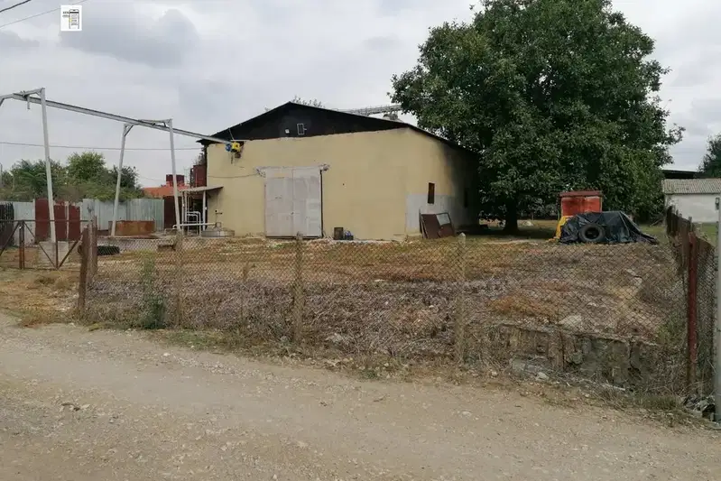 Industrial Building in Oblast Dobrich, Plachidol