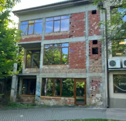 Снимка 5 — Промишлена сграда във Велико Търново, Център