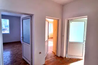 Етаж от къща в Добрич, Христо Ботев